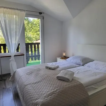 300 Mil Hotel apartamentowy 4*