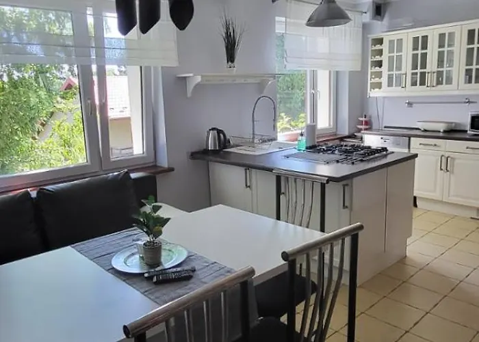 300 Mil アパートホテル 4*